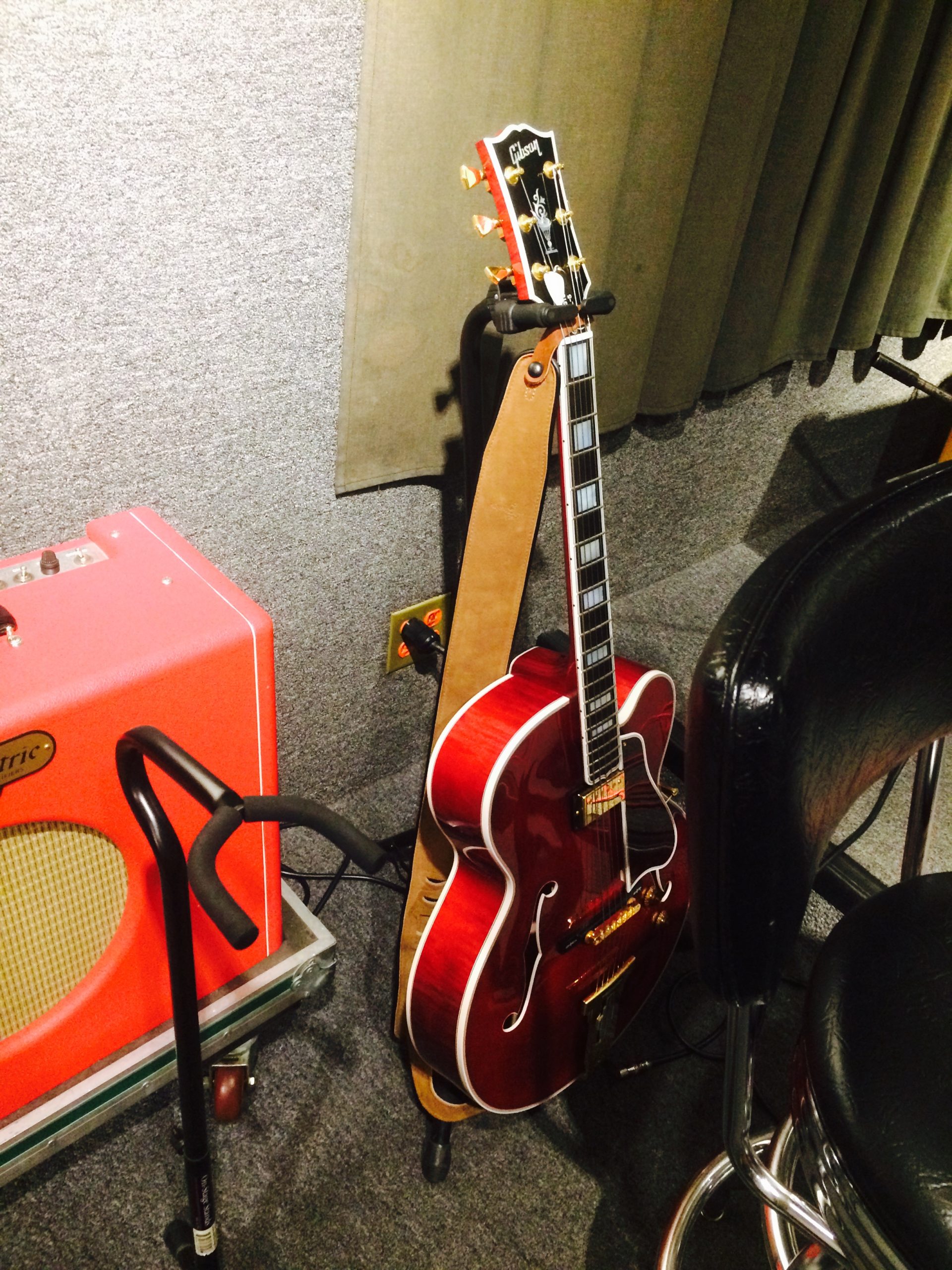 Learn Jazz Guitar and be Jam Session Ready for Beginners